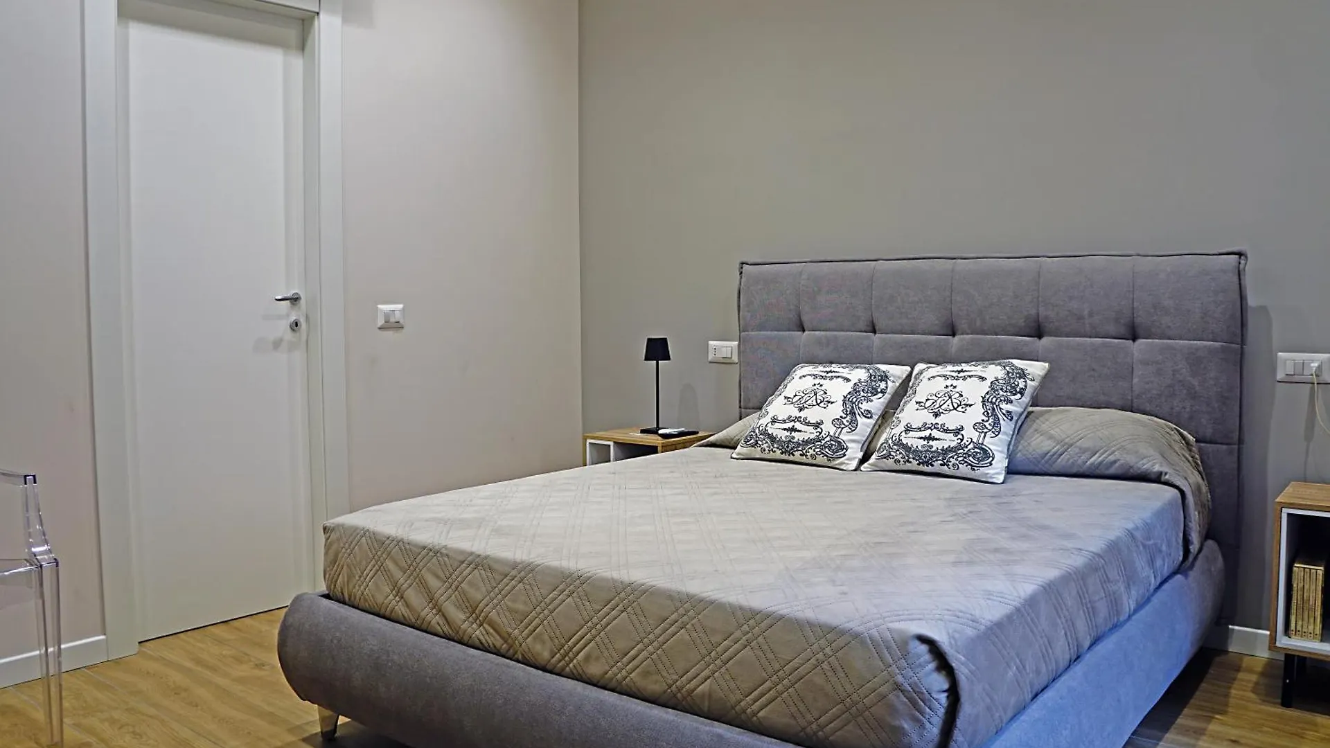Guest house Pinciano 1Stfloor Hotel Rome Italy