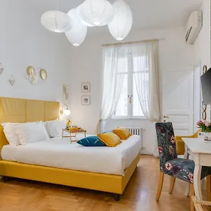 3* Πανσιόν Maison Vantaggio